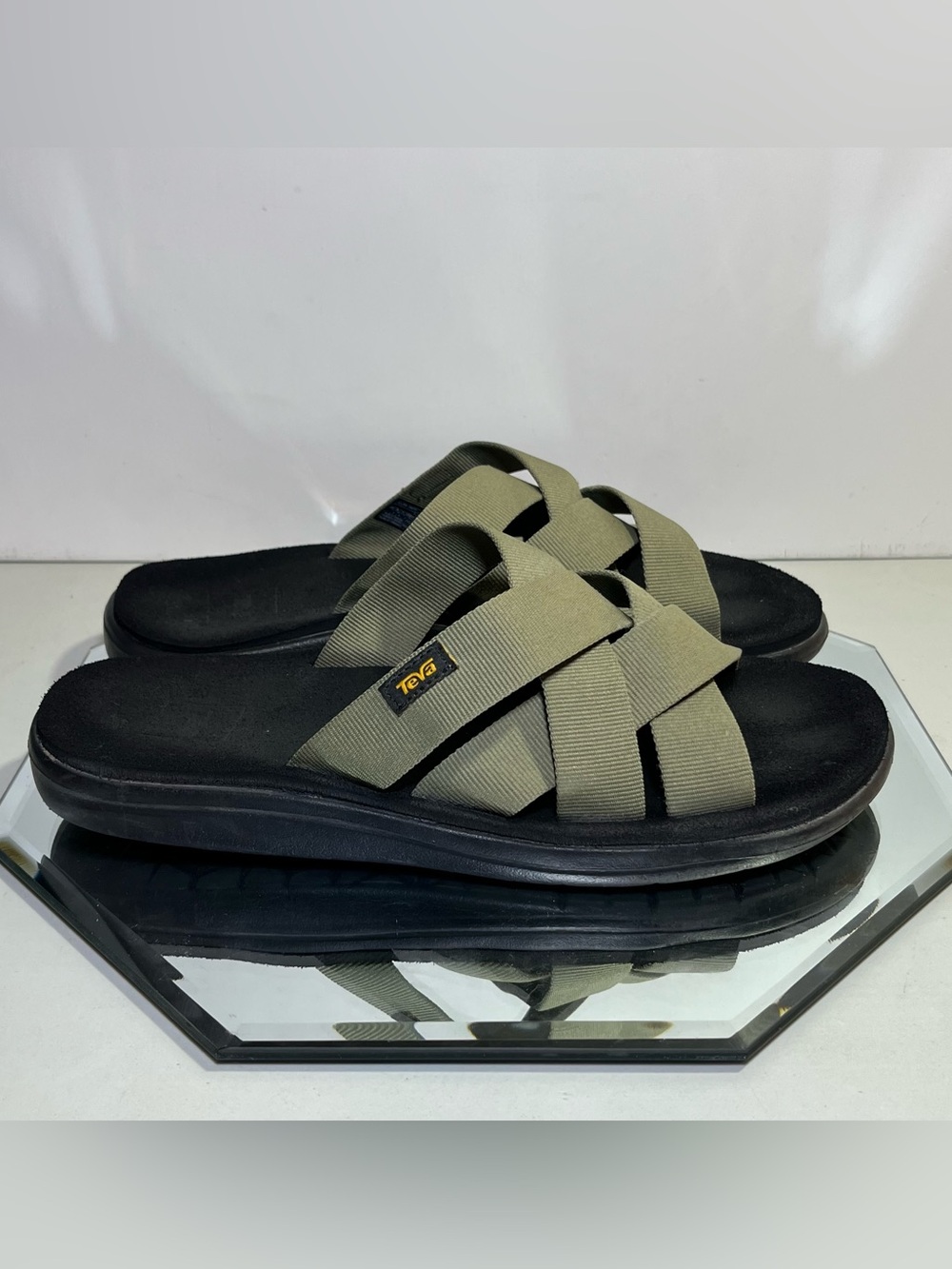 Men’s Teva Voya Slide Strappy Comfort Sandals, Size 9, Green